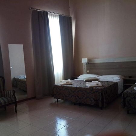 Hhb Hotel Florence Extérieur photo
