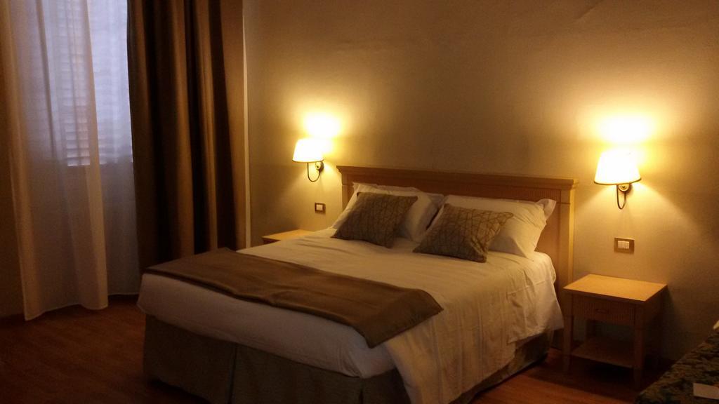 Hhb Hotel Florence Extérieur photo