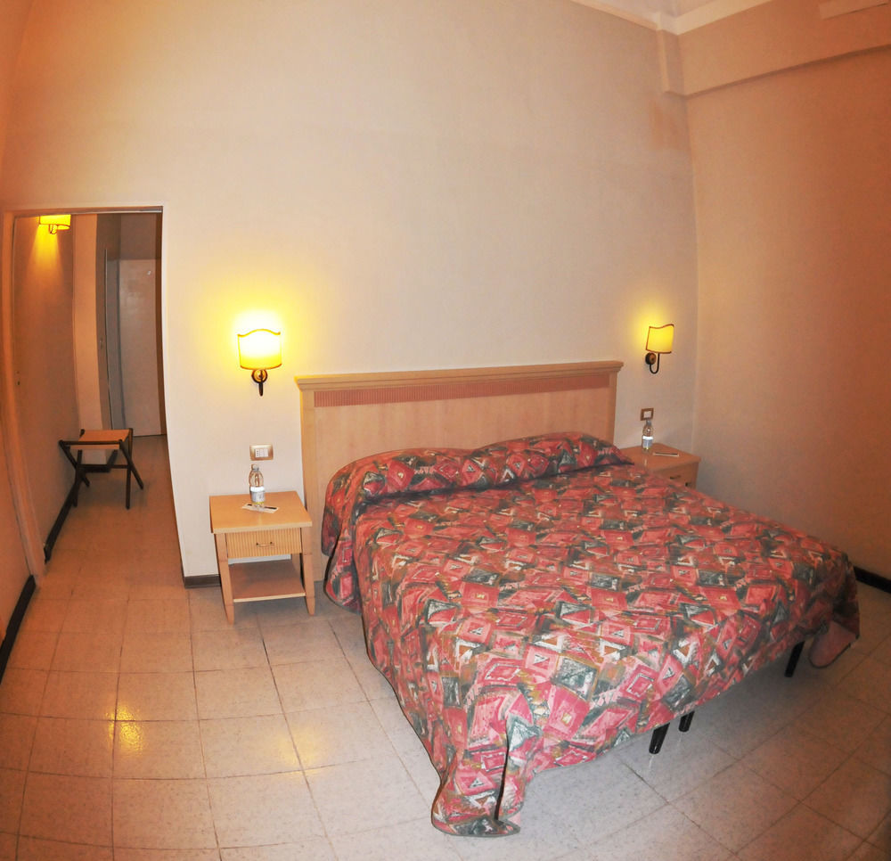 Hhb Hotel Florence Extérieur photo