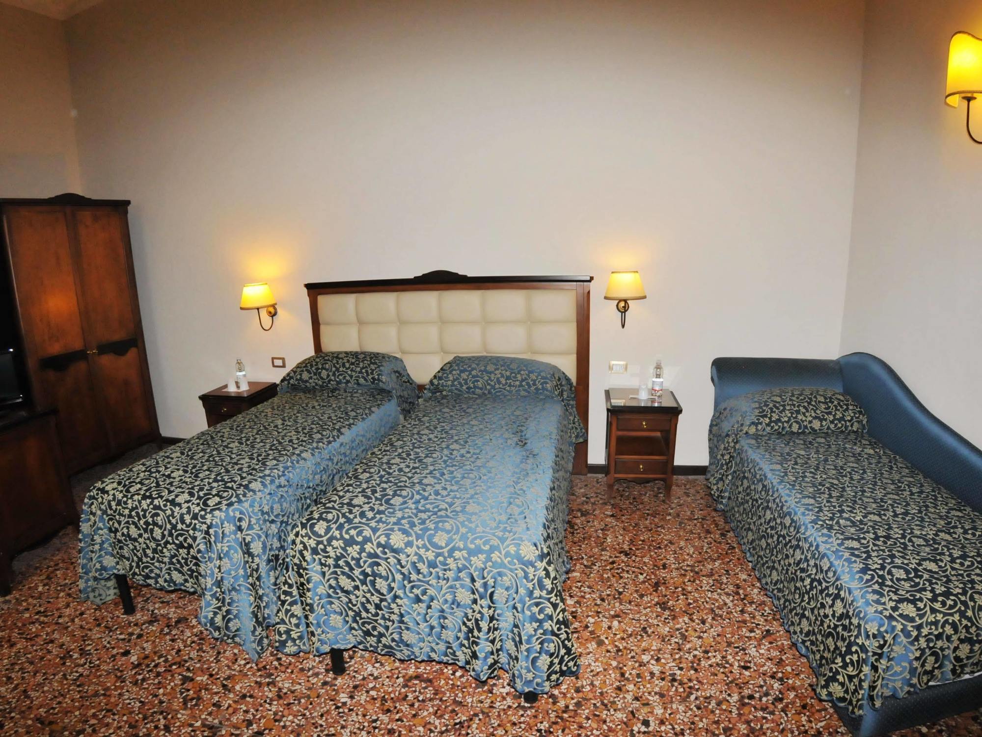 Hhb Hotel Florence Extérieur photo