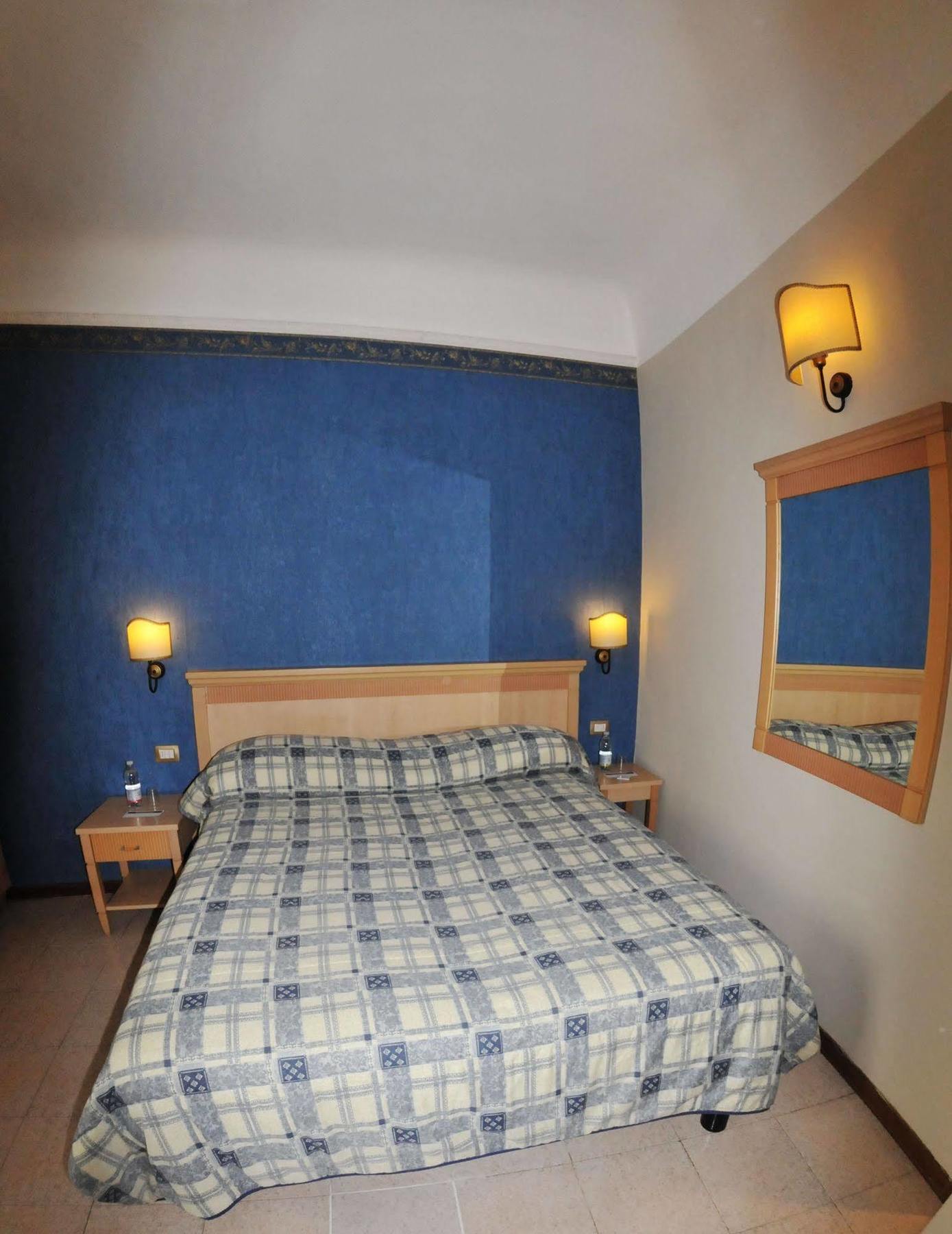 Hhb Hotel Florence Extérieur photo