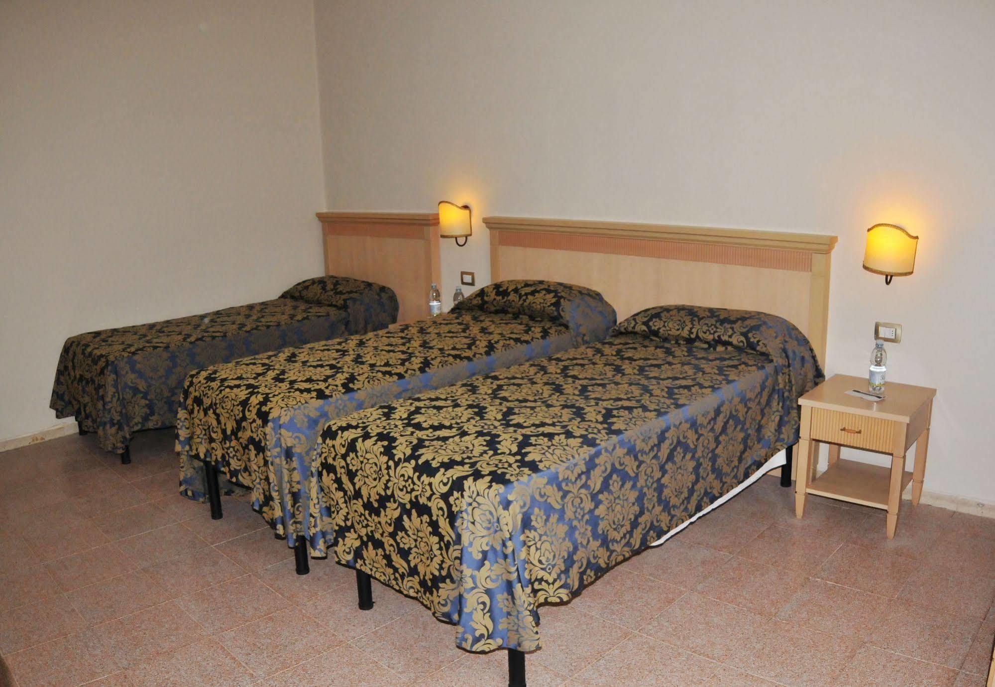 Hhb Hotel Florence Extérieur photo