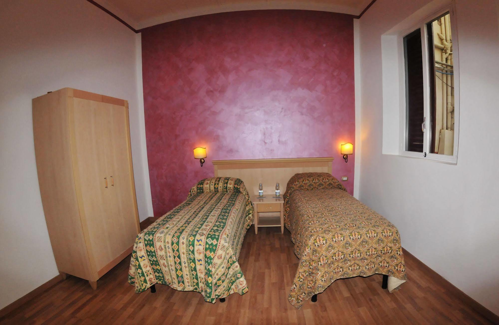 Hhb Hotel Florence Extérieur photo