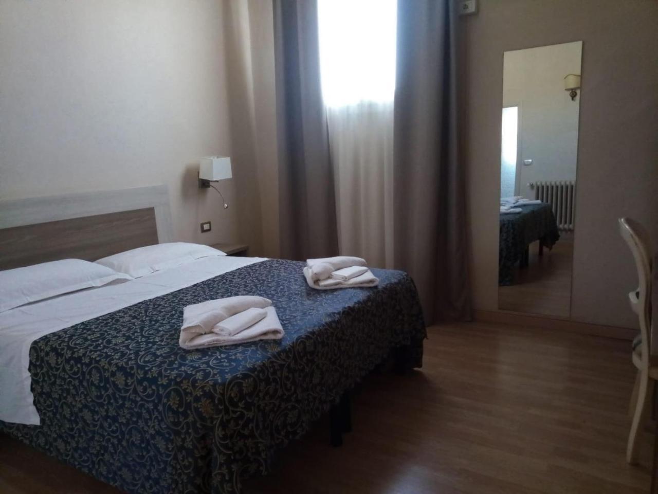 Hhb Hotel Florence Extérieur photo